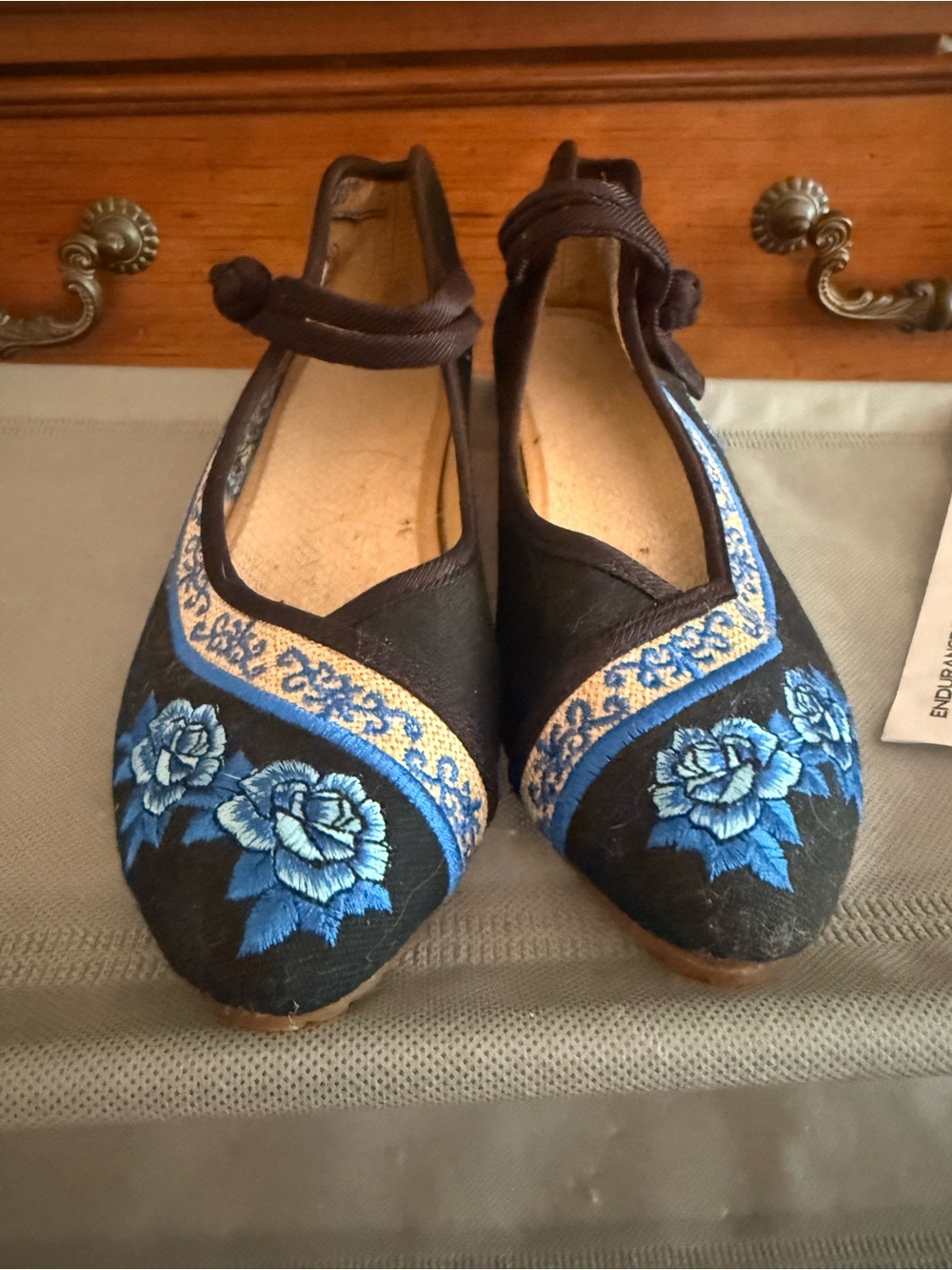Casual shoes